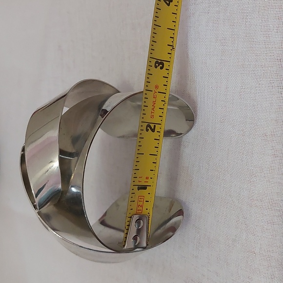 Unusual Design Structured Silver Tone Wide Bangle Bracelet Sleek Modernist - Picture 8 of 11